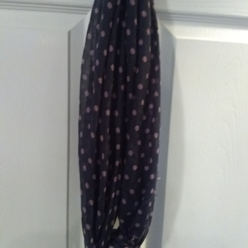 Scarf - Picture 2 of 3